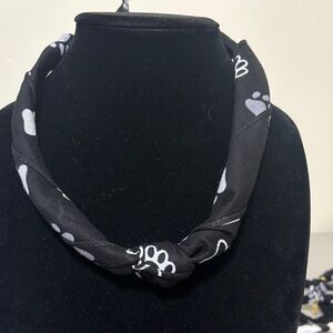 Black and White Knot Necklace